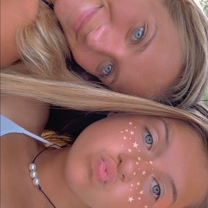 Meet your Posher, Cierra